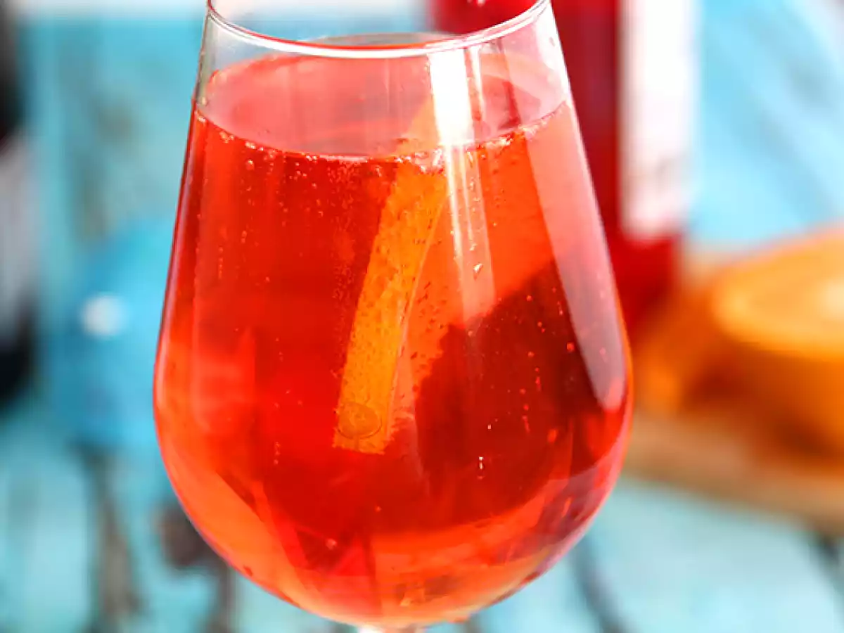 Spritz, den berømte italienske cocktail med Aperol - foto 2