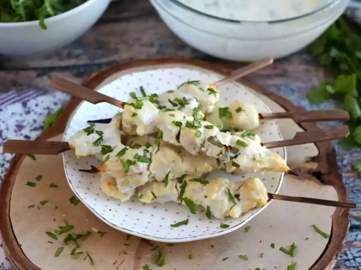 Spyd med marineret kylling i yoghurt/citron-sauce