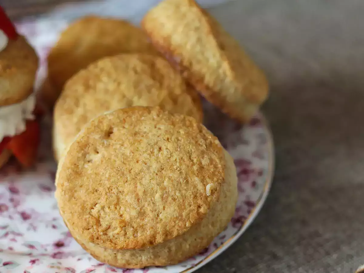 Strawberry shortcake, den amerikanske jordbærkage med fløde, der aldrig slår fejl - foto 4