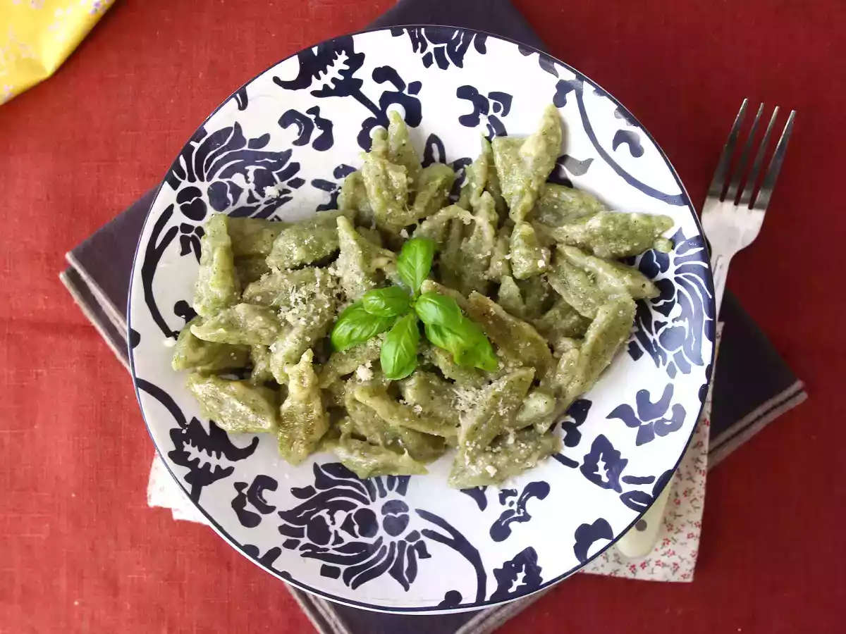 Supernem broccolipasta, der får børn til at blive glade for grøntsager - foto 3
