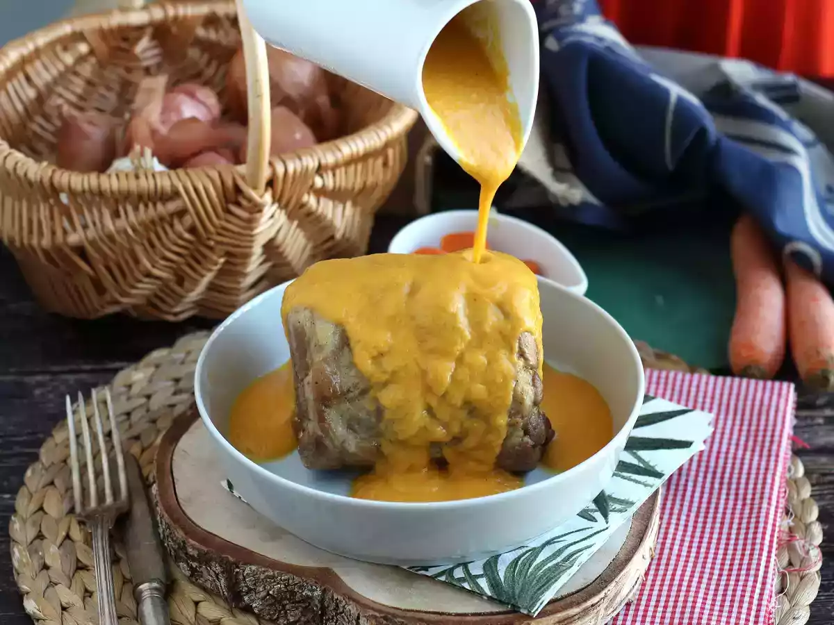 Svinekam med øl- og gulerodssauce i hurtigkoger - foto 2