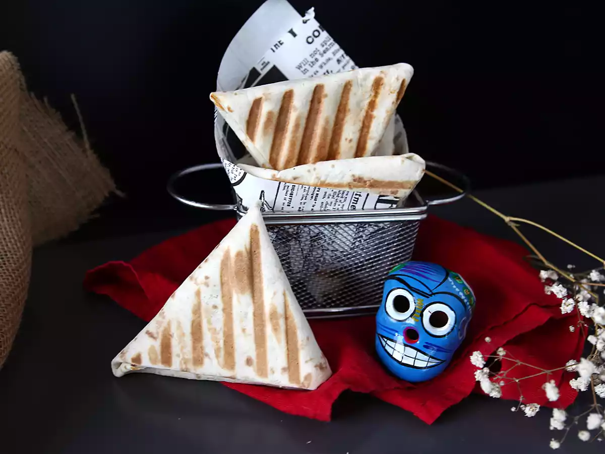 Tacos med samosa af hakket kød