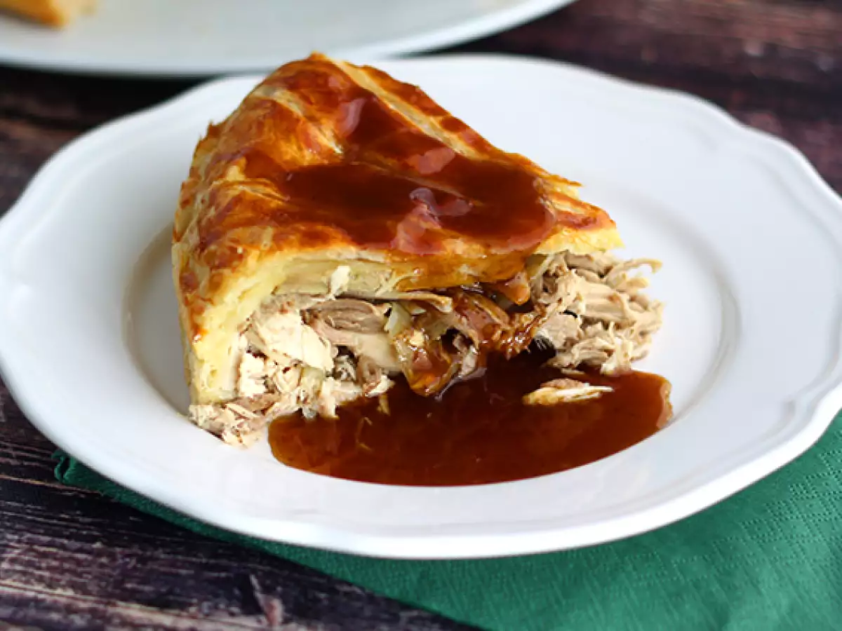 Tærte med perlehøne og foie gras