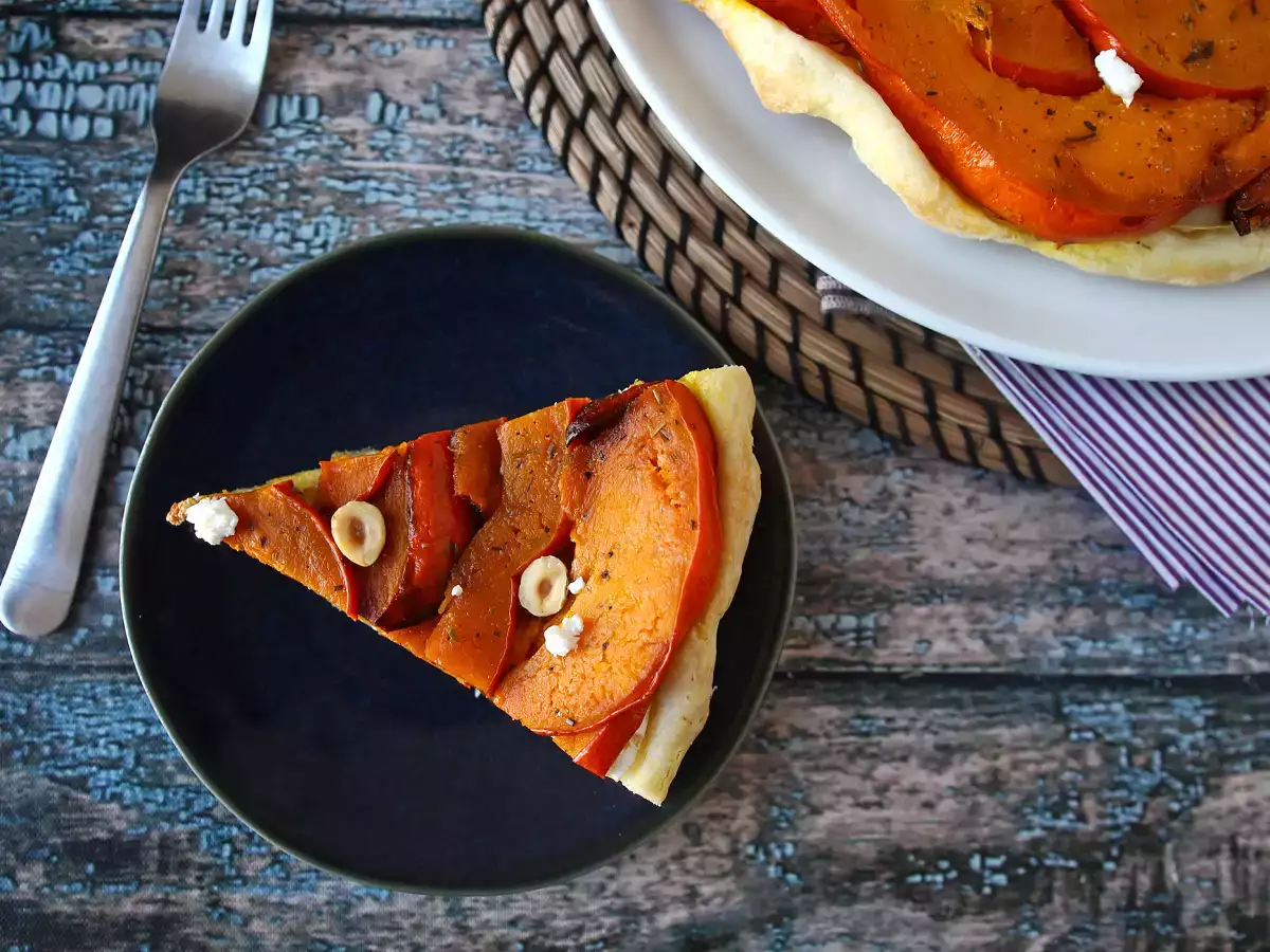 Tatin med hokkaidogræskar, gedeost og honning - foto 8