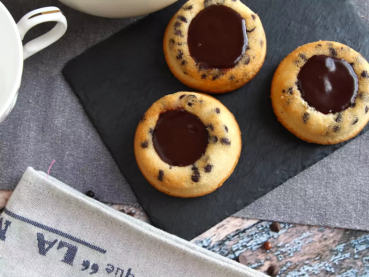 Tigerstribede financiers med chokolade og sprød ganache - foto 6