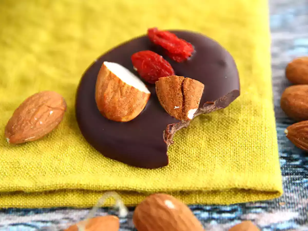 Tiggere, chokolade med tørret frugt - foto 3
