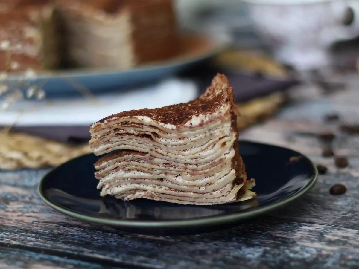 Tiramisu-inspireret pandekagekage med kaffe og kakao - foto 6
