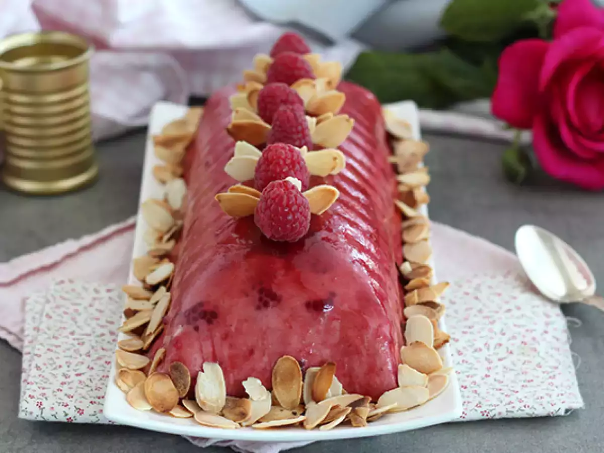 Tiramisu-julekage med hindbær