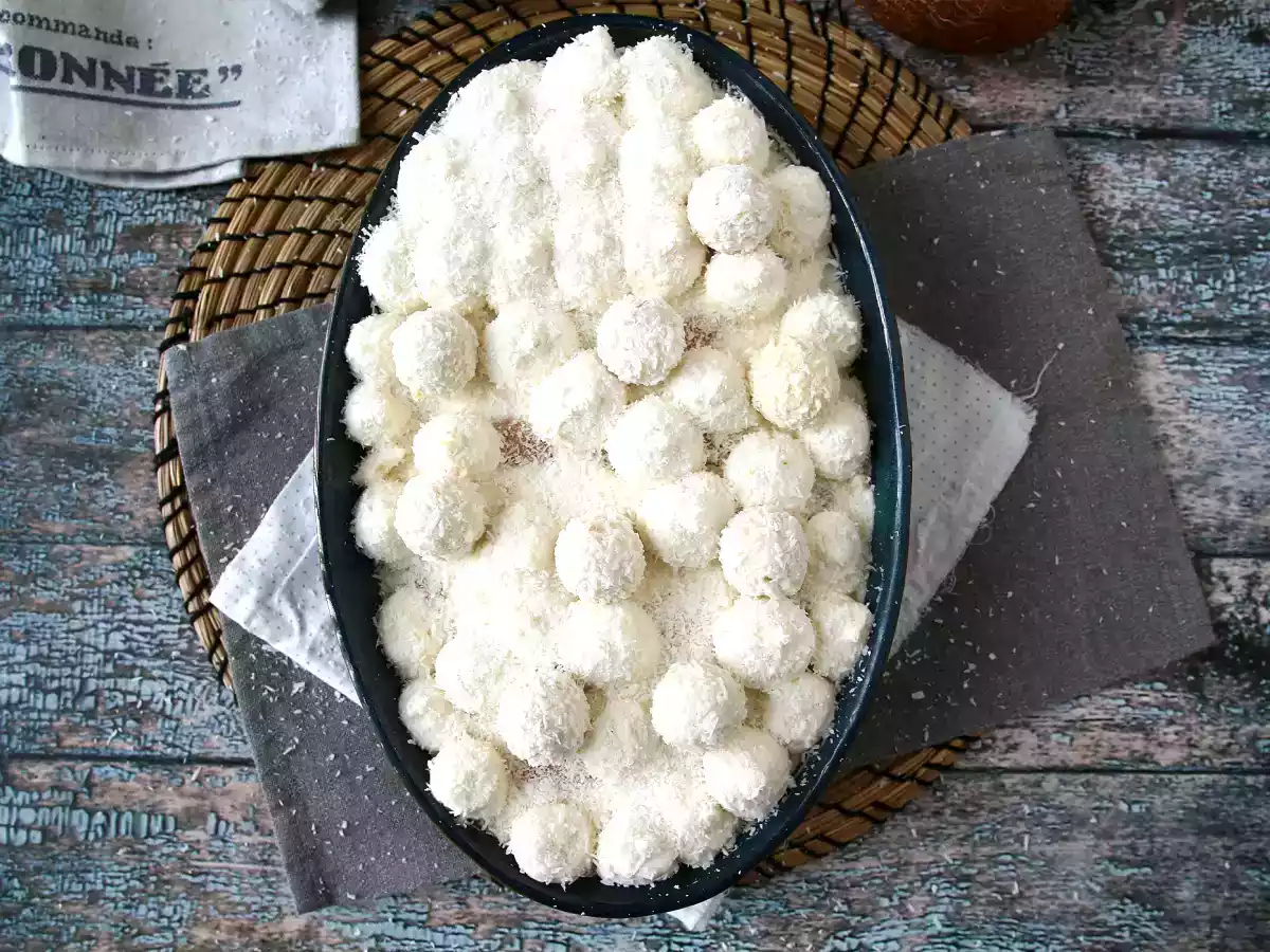 Tiramisu med kokosnød og Raffaello - foto 8