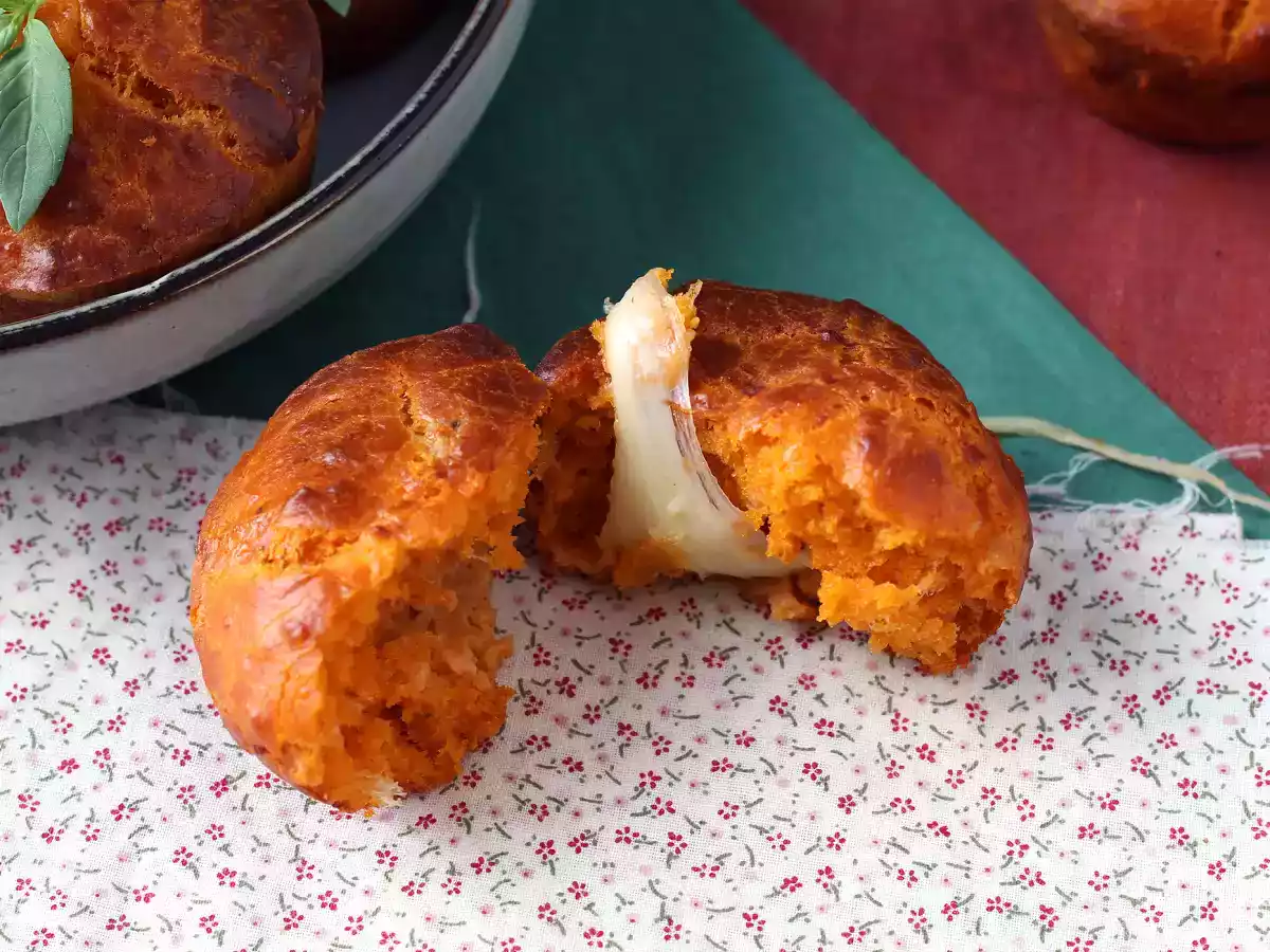 Tomatmuffins med smeltende mozzarellahjerte - foto 7