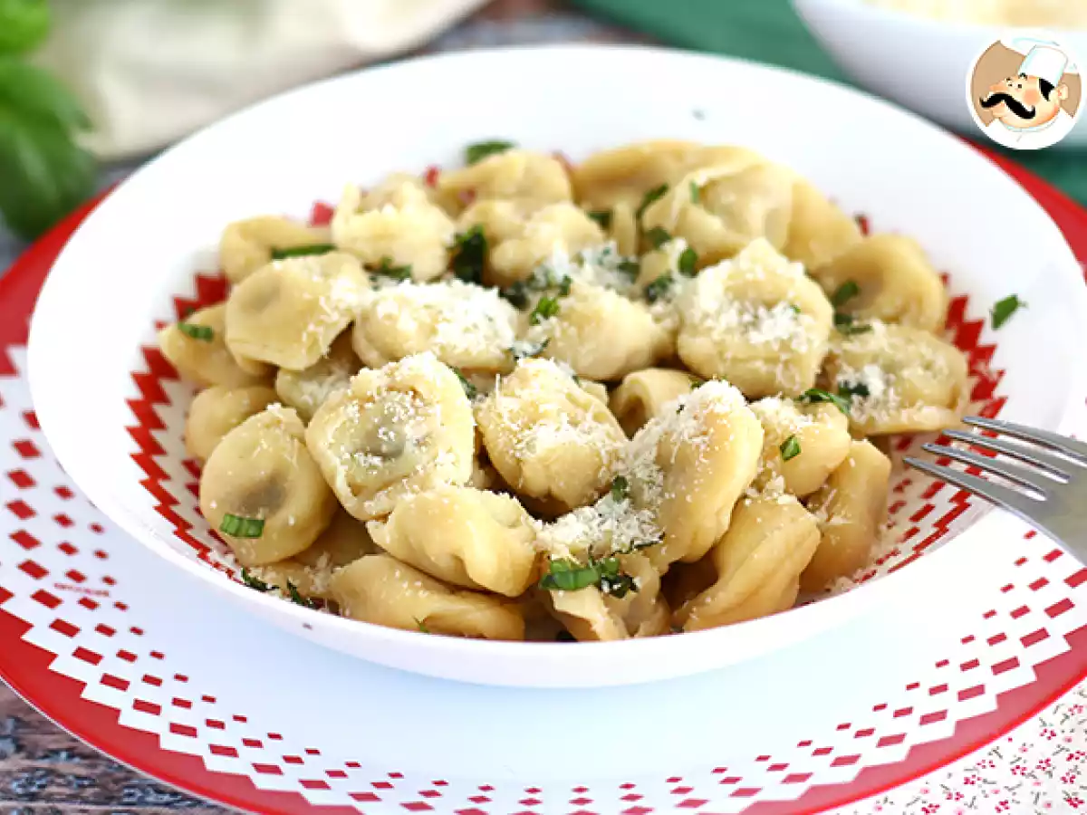 Tortellini med parmesan, skinke og basilikum - foto 3