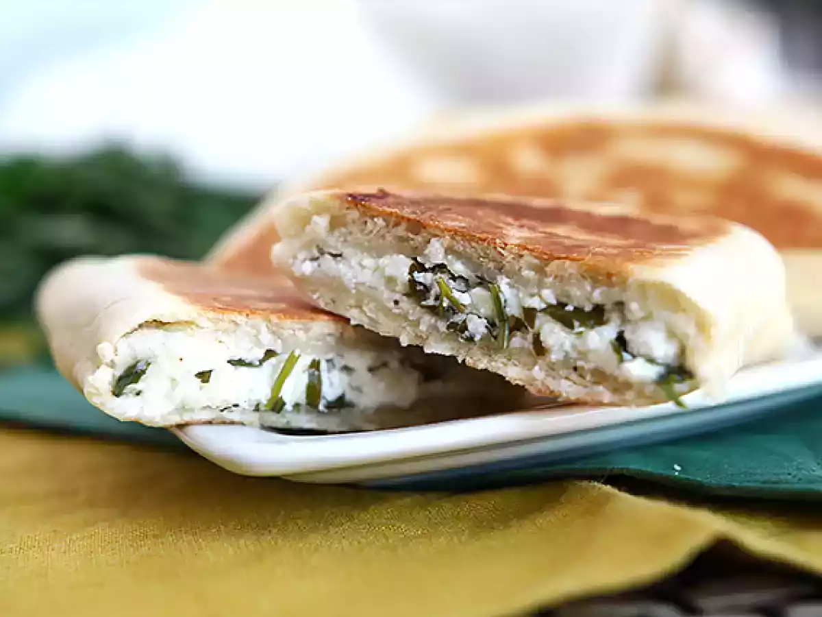 Tyrkiske pandekager fyldt med feta, citron og persille - Gözleme - foto 3