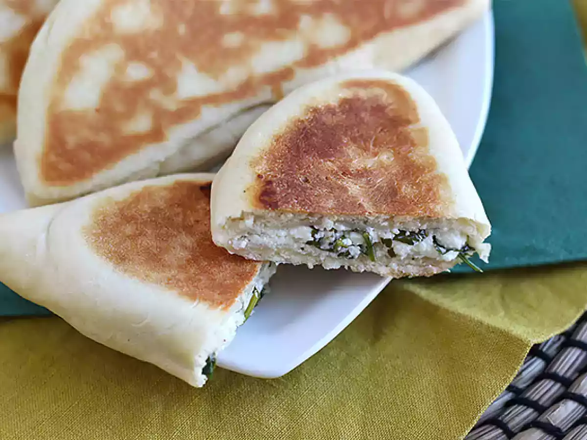 Tyrkiske pandekager fyldt med feta, citron og persille - Gözleme - foto 5