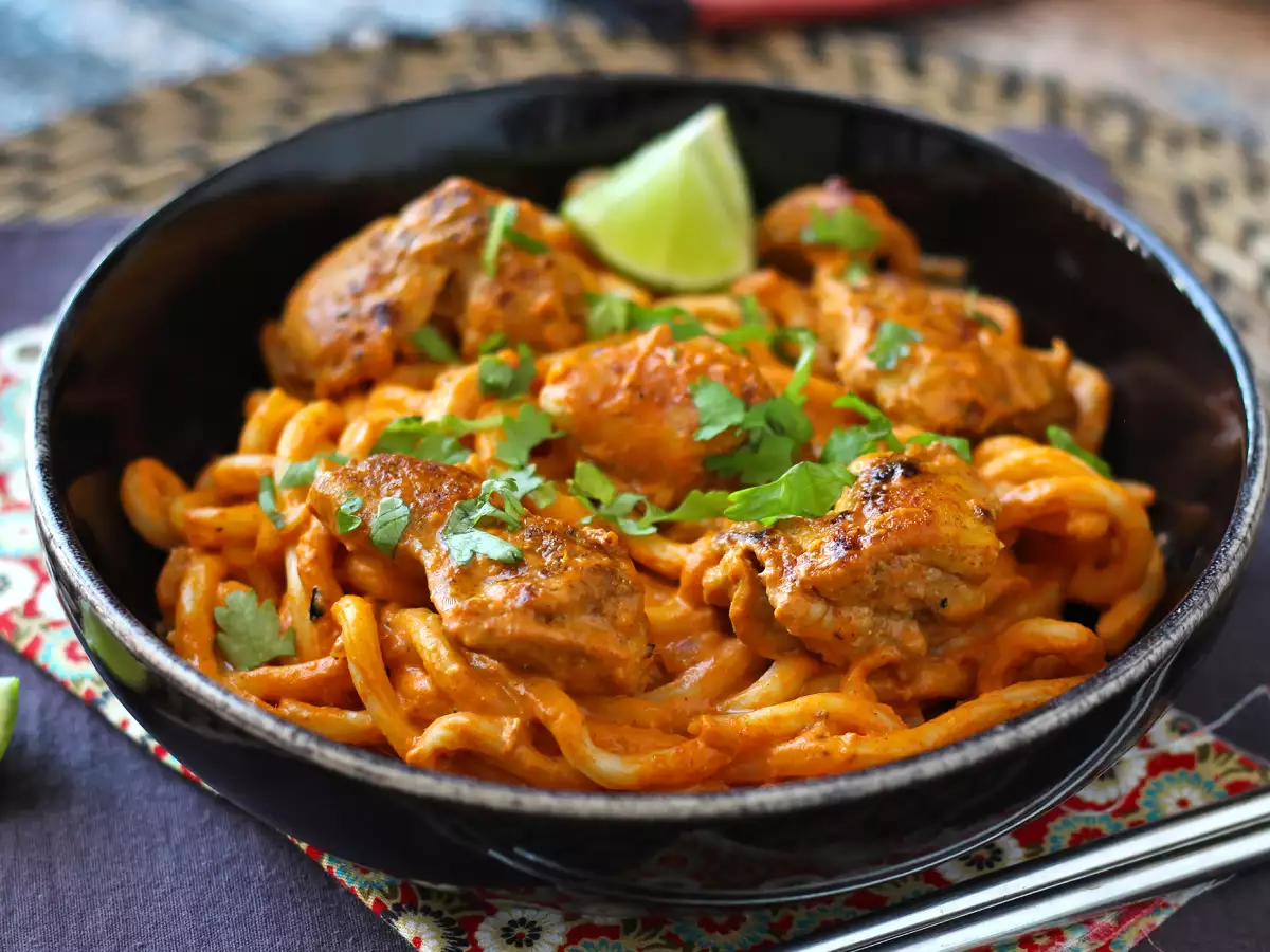 Udon-nudler med kylling og en cremet thailandsk karrysauce - foto 4