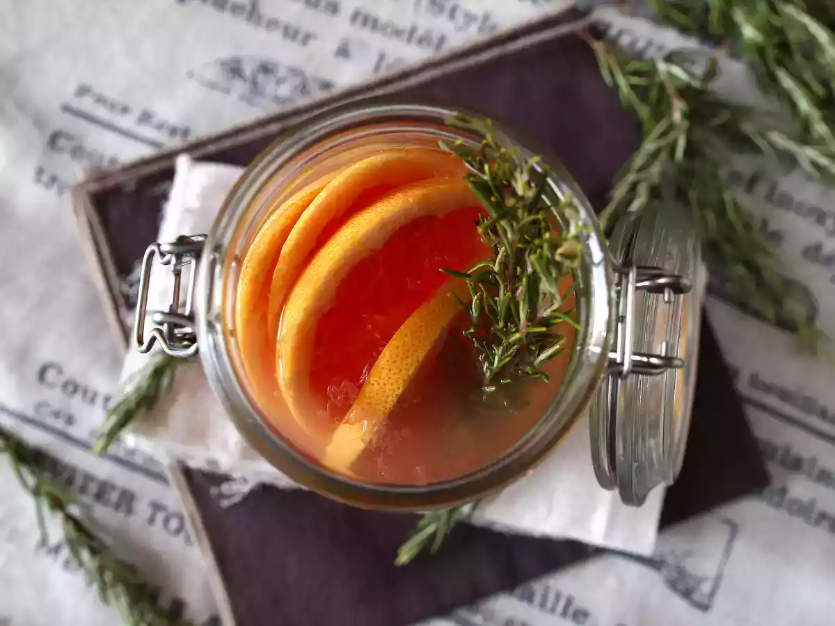 Vand med smag af grapefrugt og rosmarin: detox-drikken uden tilsat sukker - foto 3