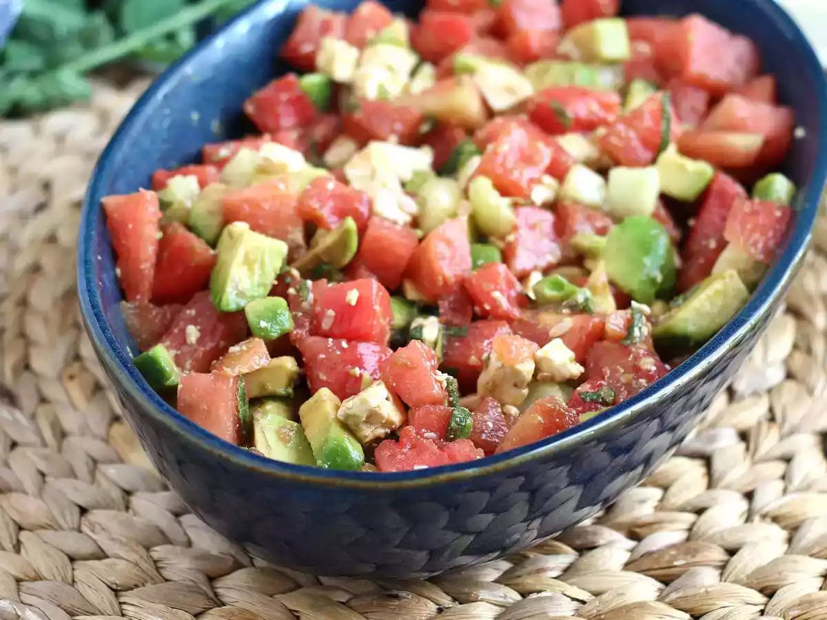Vandmelon-, feta-, avocado- og agurkesalat: ekstra frisk! - foto 4