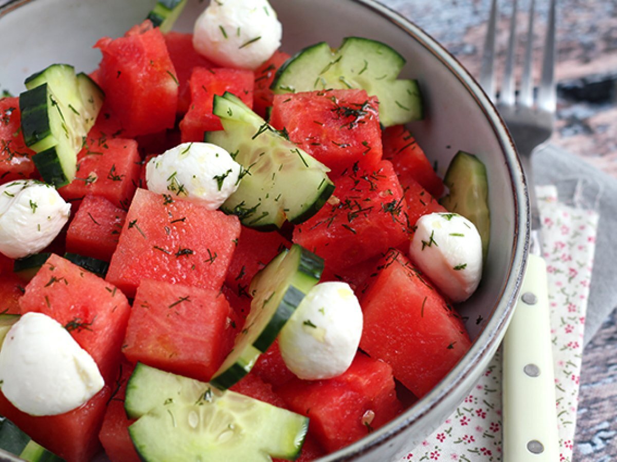 Vandmelon- og agurkesalat