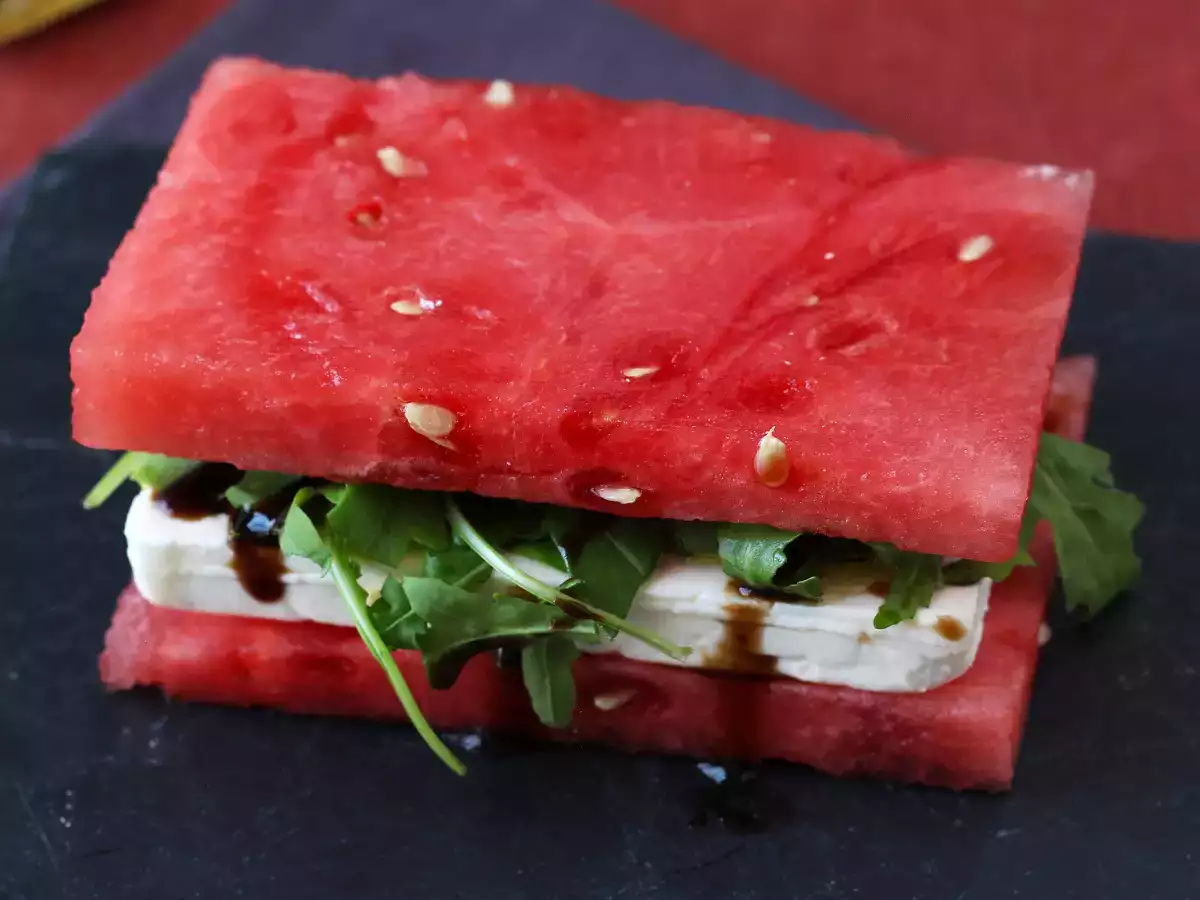 Vandmelon-sandwich med feta og rucola – sommerens virale, ultrafriske opskrift! - foto 3