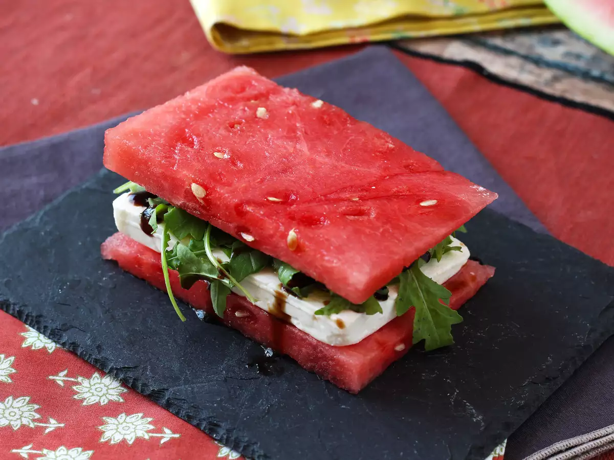 Vandmelon-sandwich med feta og rucola – sommerens virale, ultrafriske opskrift! - foto 5