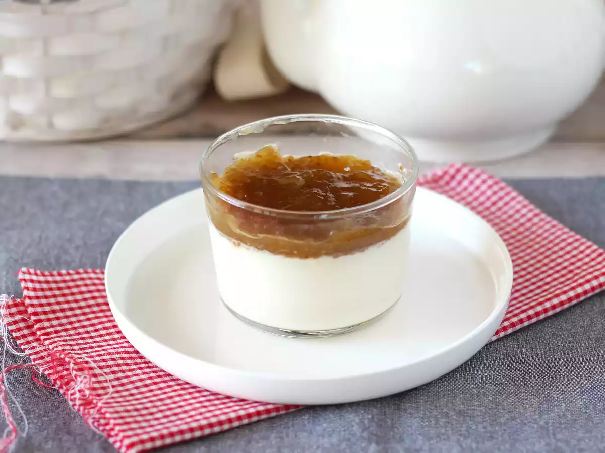 Vaniljepanna cotta med figensauce