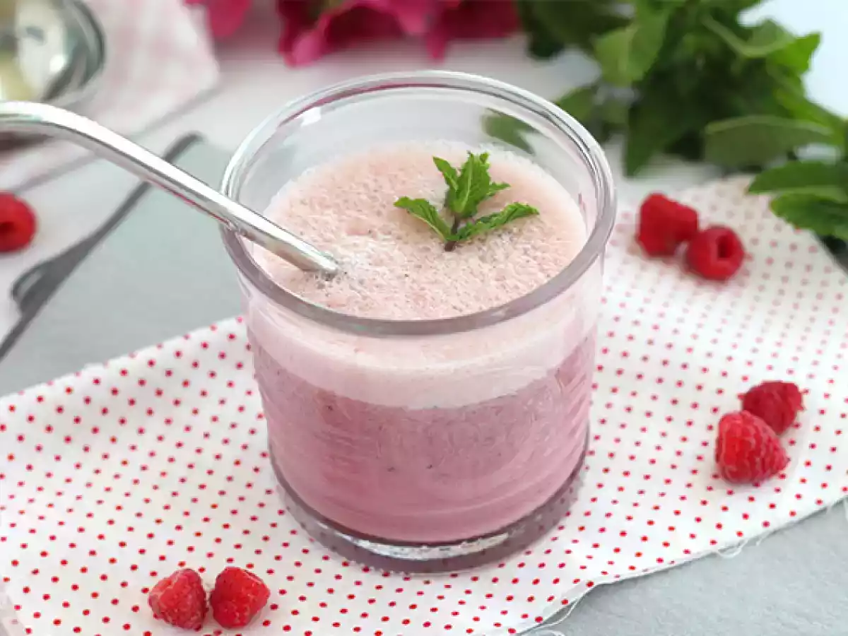 Vegansk hindbær- og myntemilkshake - foto 4