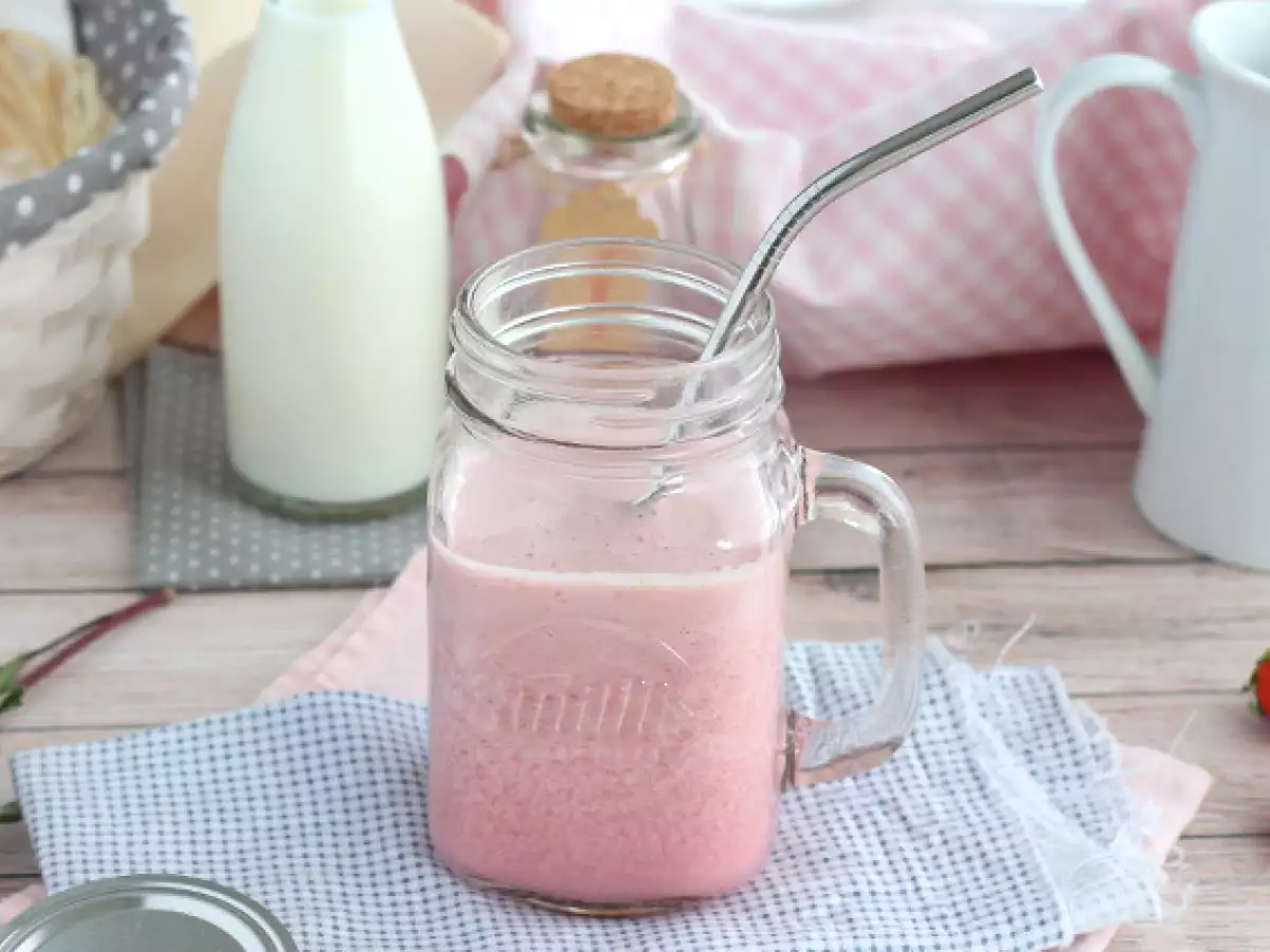 Vegansk milkshake med røde bær