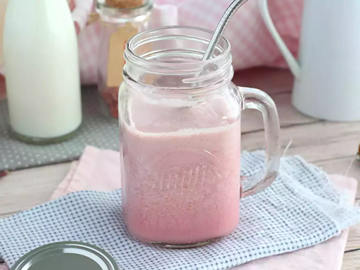Vegansk milkshake med røde bær - foto 4