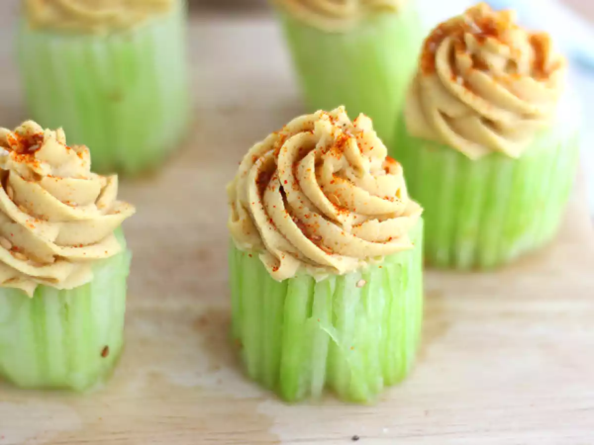 Veganske cupcakes med agurk og hummus
