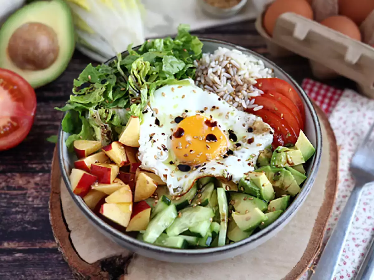 Vegetarisk Buddha bowl – en smuk, afbalanceret og farverig salat! - foto 3