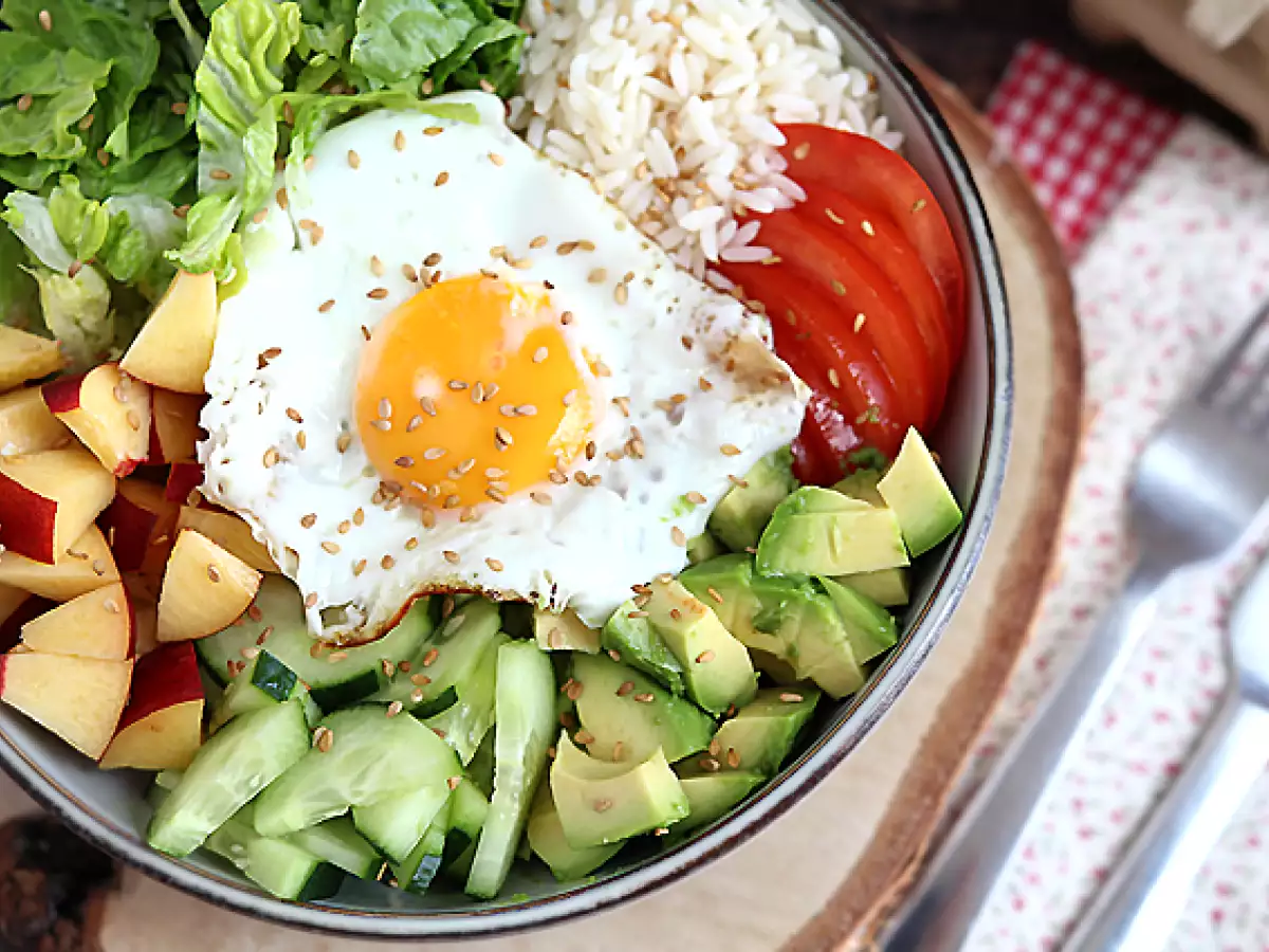 Vegetarisk Buddha bowl – en smuk, afbalanceret og farverig salat! - foto 4