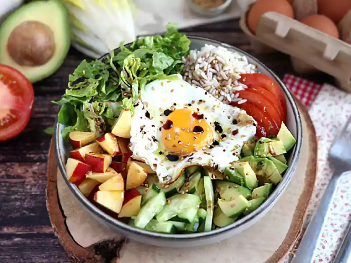 Vegetarisk Buddha-skål - En smukt afbalanceret og farverig salat! - foto 3