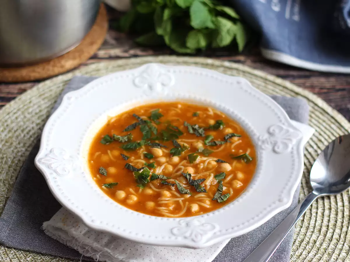 Vegetarisk chorba – den aromatiske og lækre suppe par excellence!
