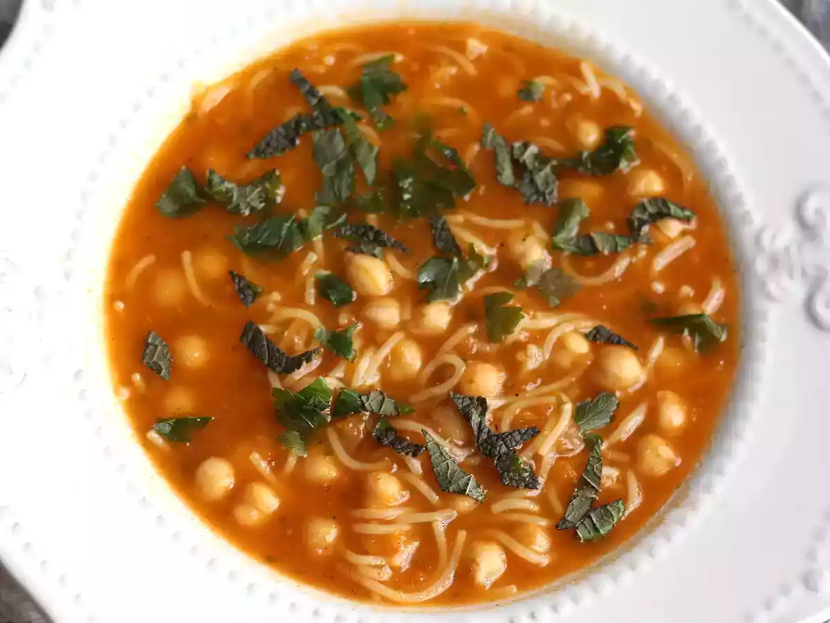 Vegetarisk chorba, en smagfuld og lækker suppe! - foto 2