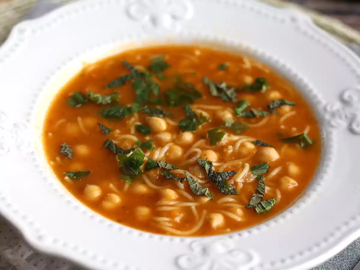 Vegetarisk chorba, en smagfuld og lækker suppe! - foto 4