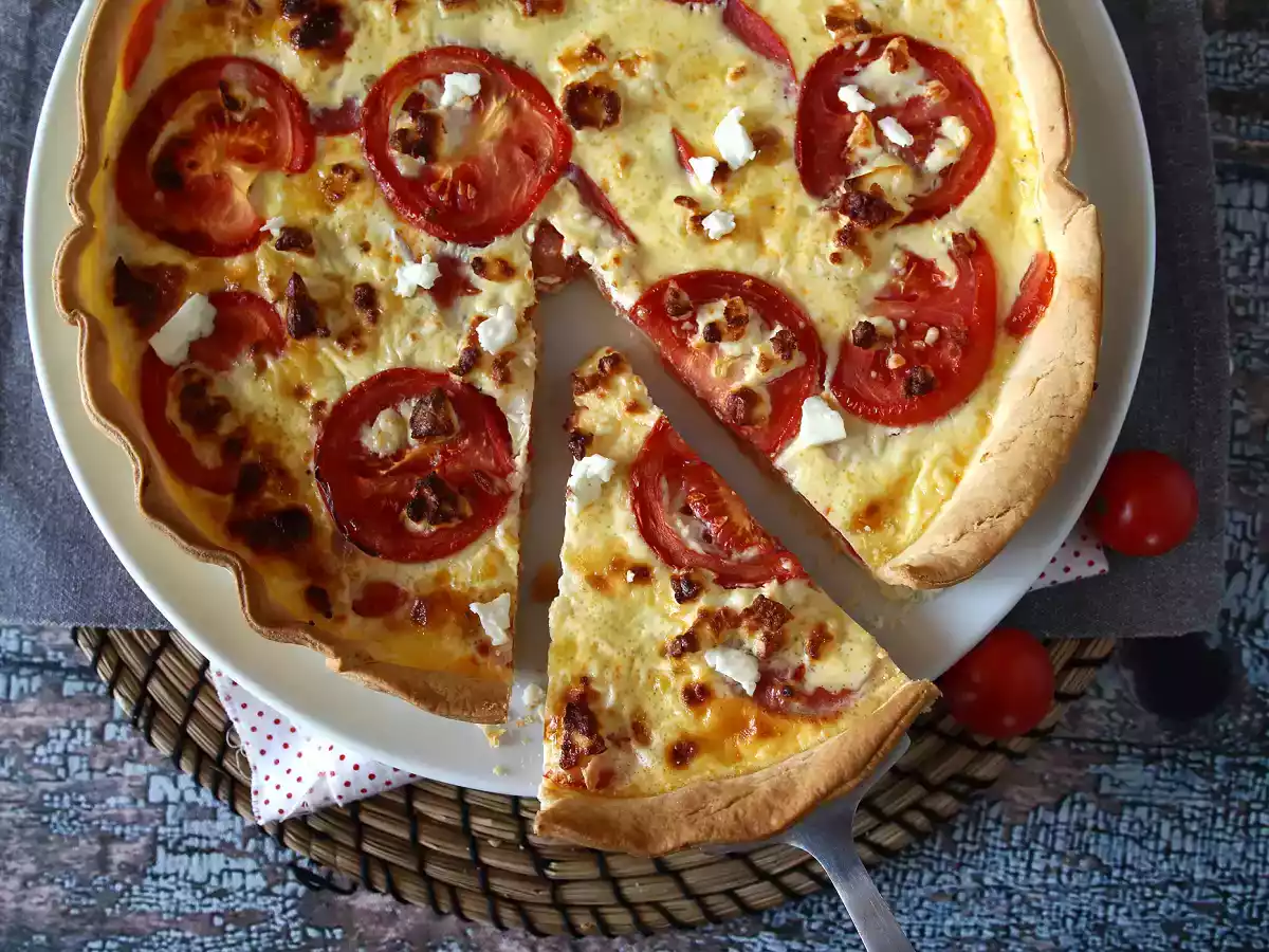 Vegetarisk quiche med tomat og feta, perfekt til at tage med på picnic! - foto 2