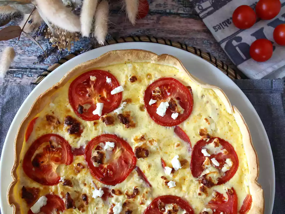 Vegetarisk quiche med tomat og feta, perfekt til at tage med på picnic! - foto 5