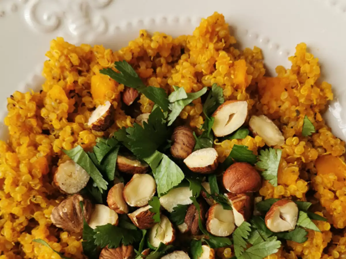 Vegetarisk quinotto med quinoa, butternut, hasselnødder og koriander - foto 3