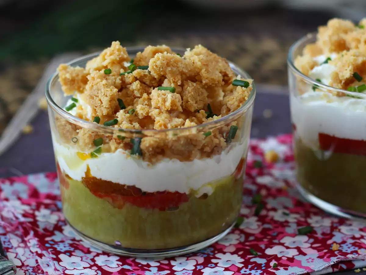 Vegetariske portionsglas med ærtecreme, parmesancrumble og mascarponecreme - foto 5