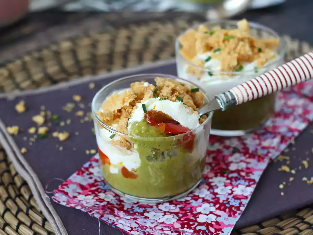 Vegetariske portionsglas med ærtecreme, parmesancrumble og mascarponecreme - foto 8