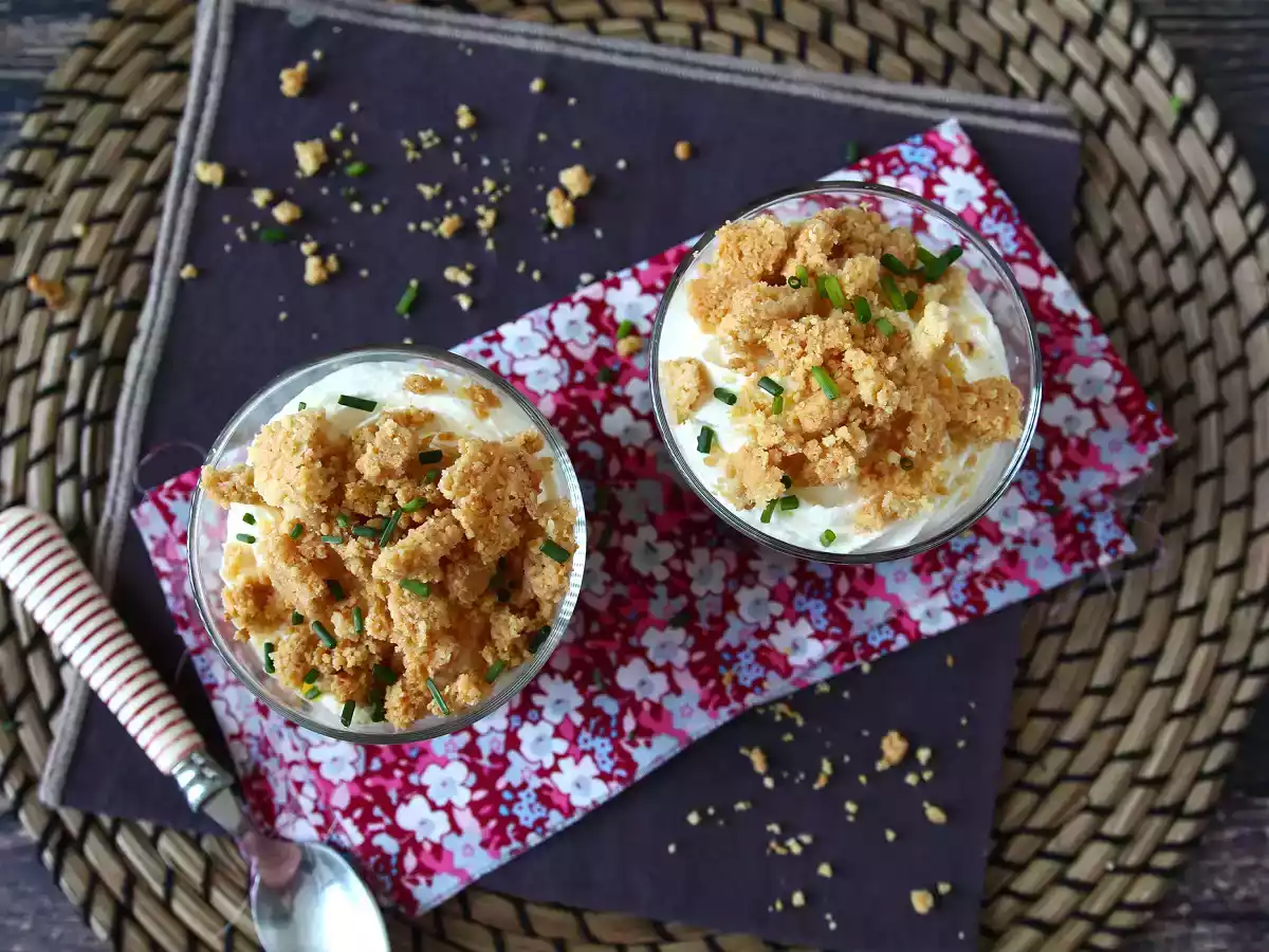 Vegetariske verrines: ærtesuppe, parmesancrumble og mascarponecreme - foto 2