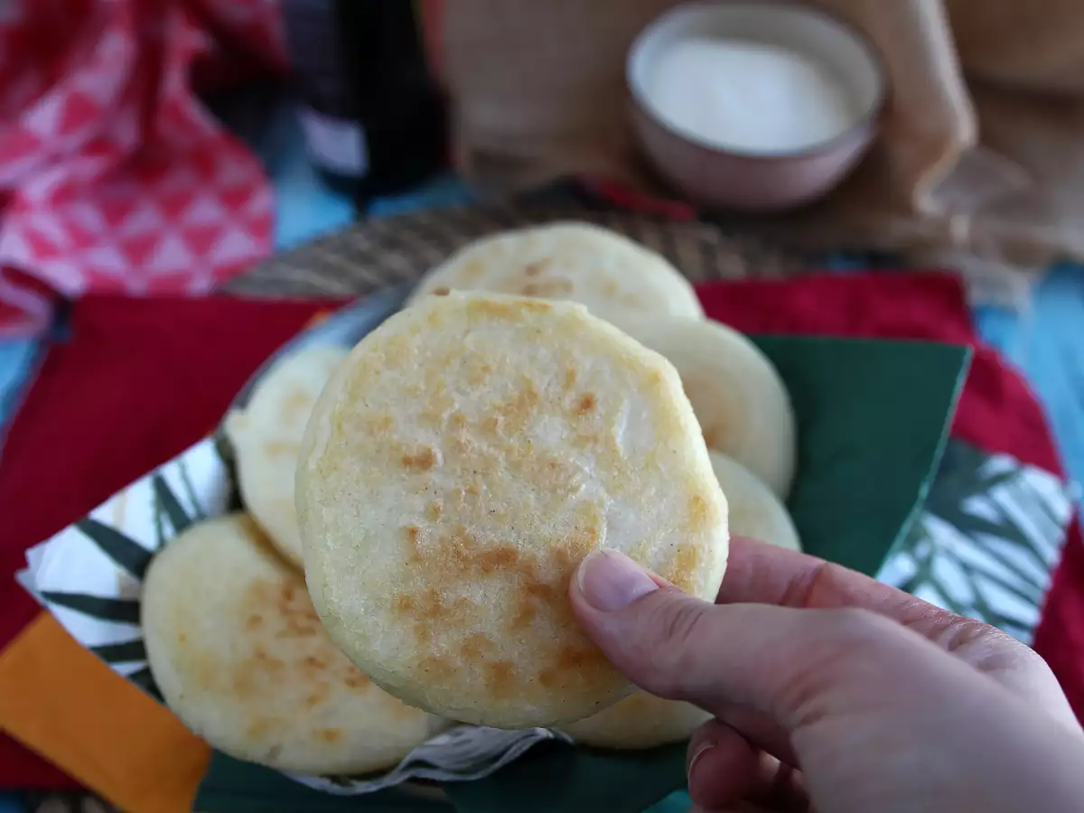 Venezuelanske arepas – glutenfri rundstykker med kun 3 ingredienser - foto 2