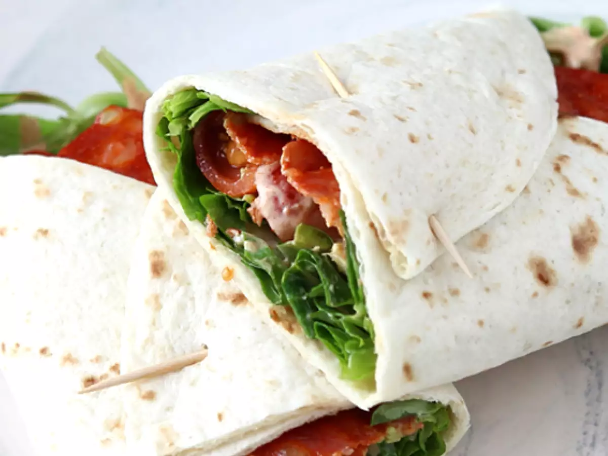 Wrapsandwich med chorizo, avocado og tomater - foto 3